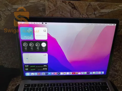 حاسوب ماك بوك اير  2020نضيف ما فيه والو