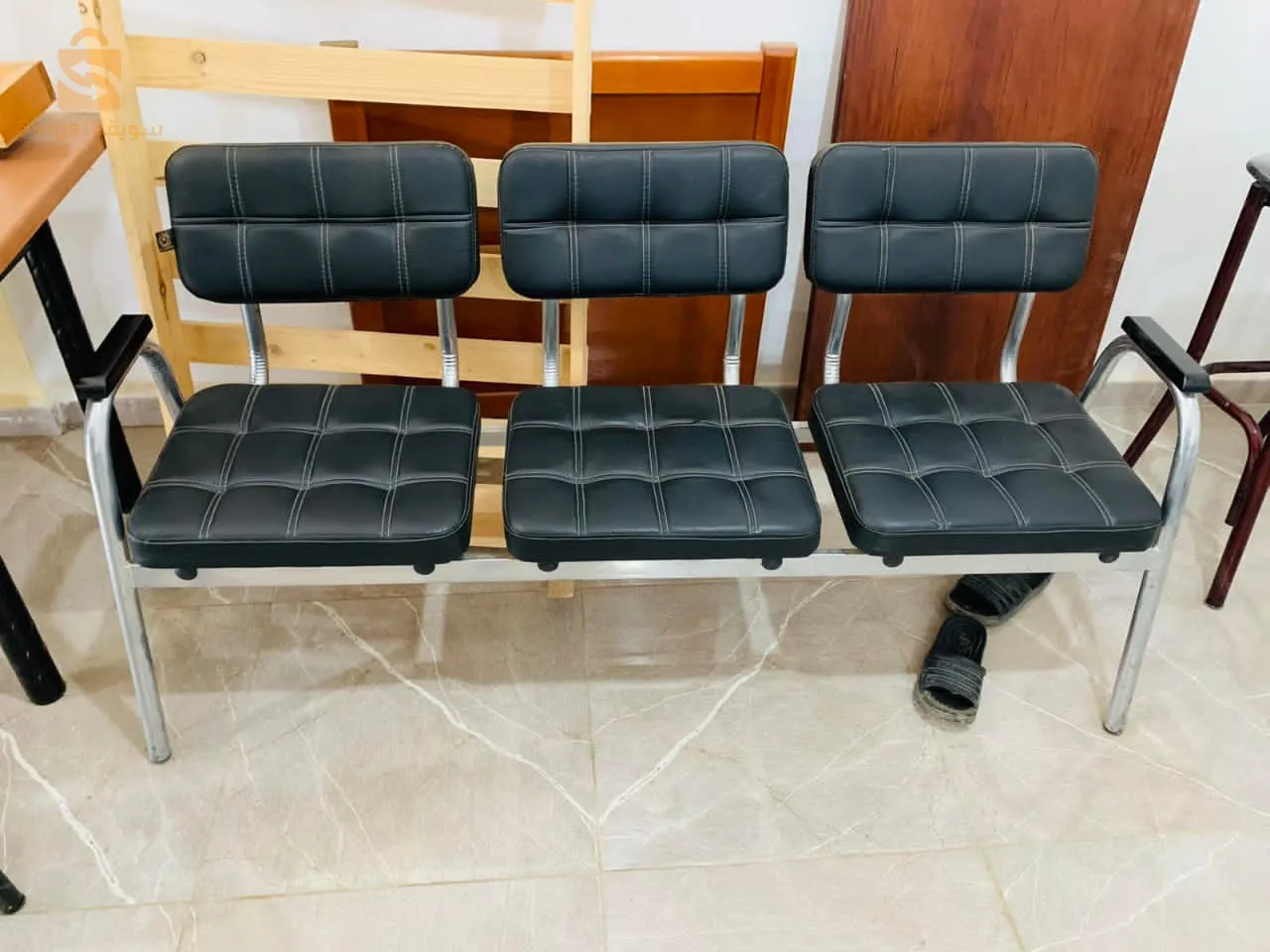 visitors chaise