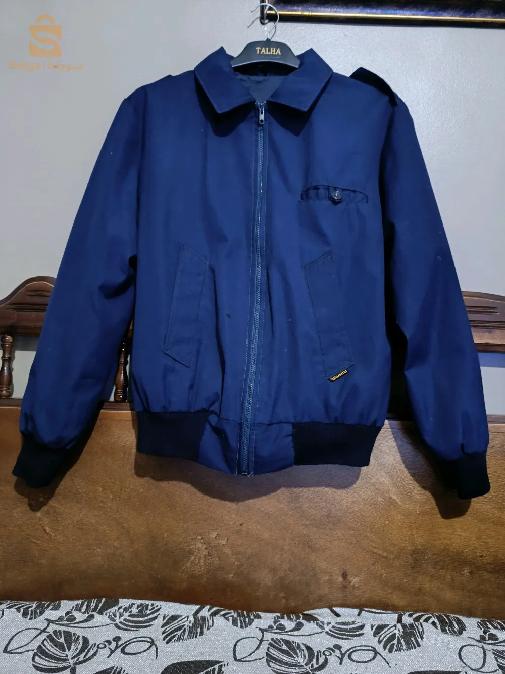 Veste la taille S française.