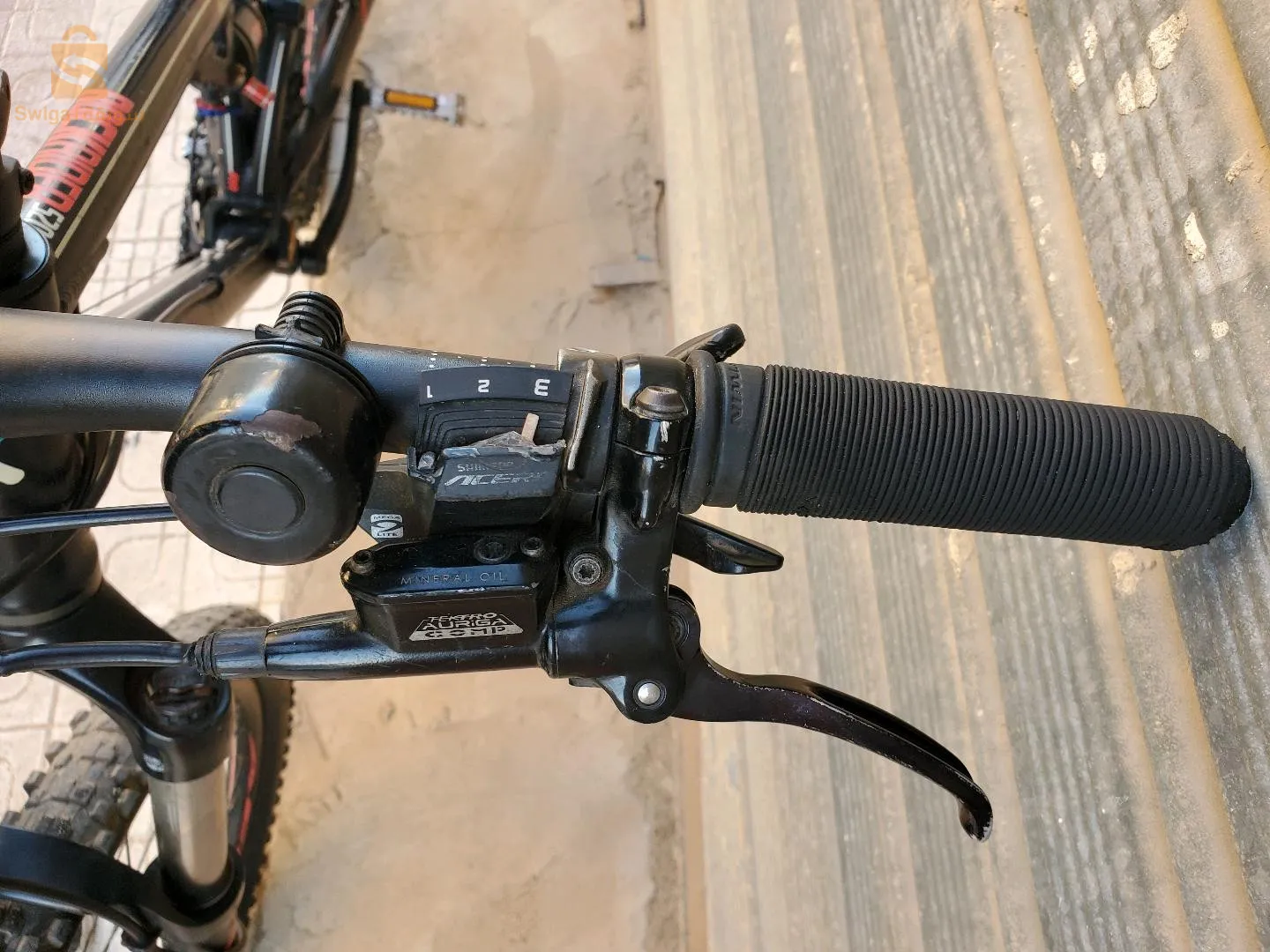 B'twin Rockrider 520s