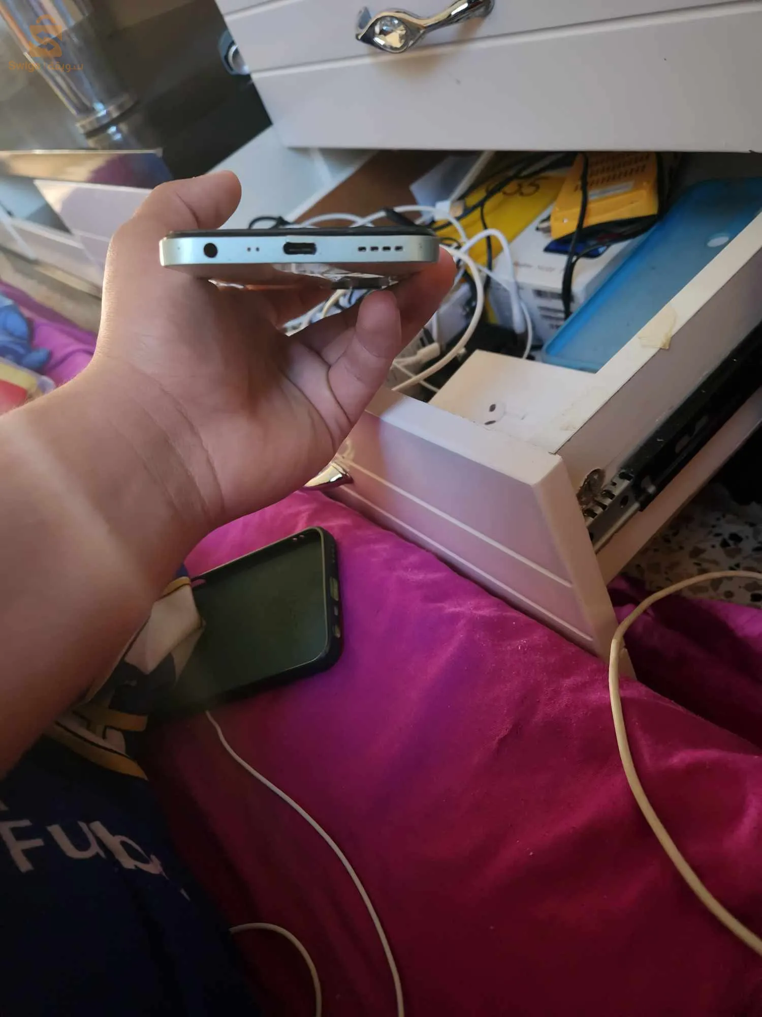 realme C35