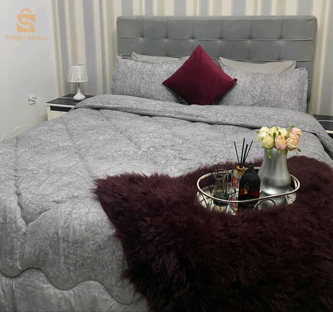 Parure de Couette deux places 6 pièce :modèle GRIS