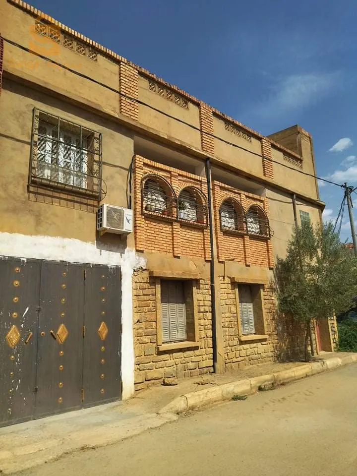 ثنية الخد تيسمسيلت