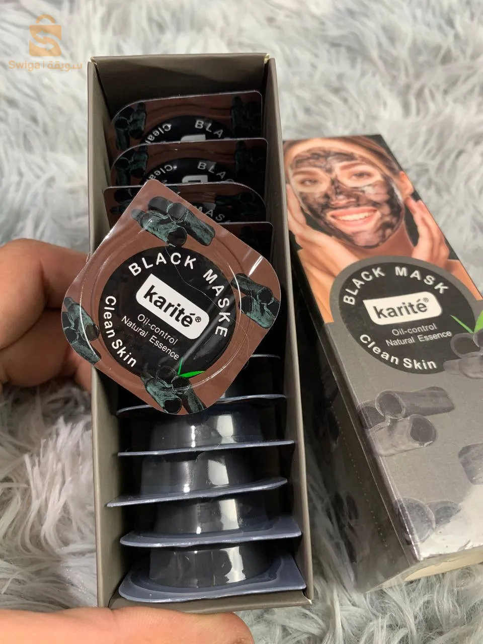 ماسكاريلا ماسك اسود لتنظيف البشرة بالكاريتي × 12 قطعة بالفحم للتحكم بالزيت على الوجه