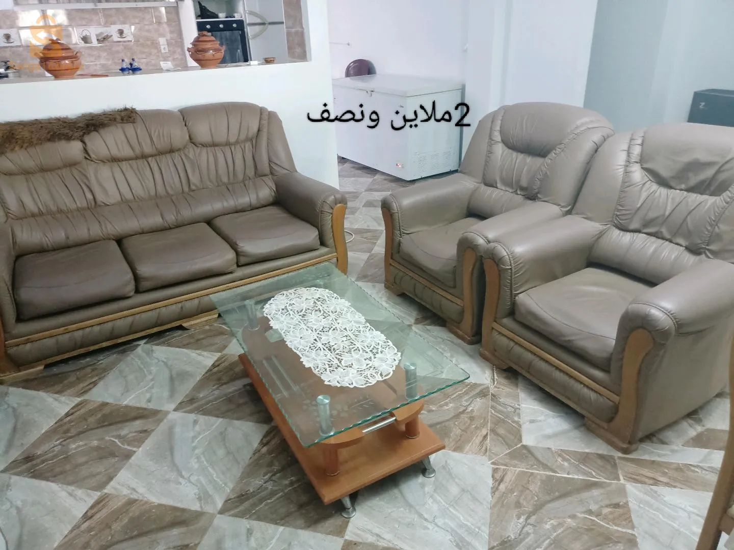 اريكة + طاولة