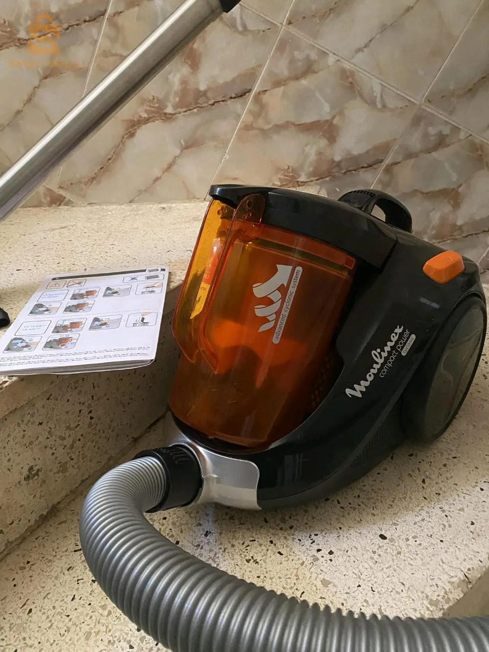 مكنسة كهربائية للبيع