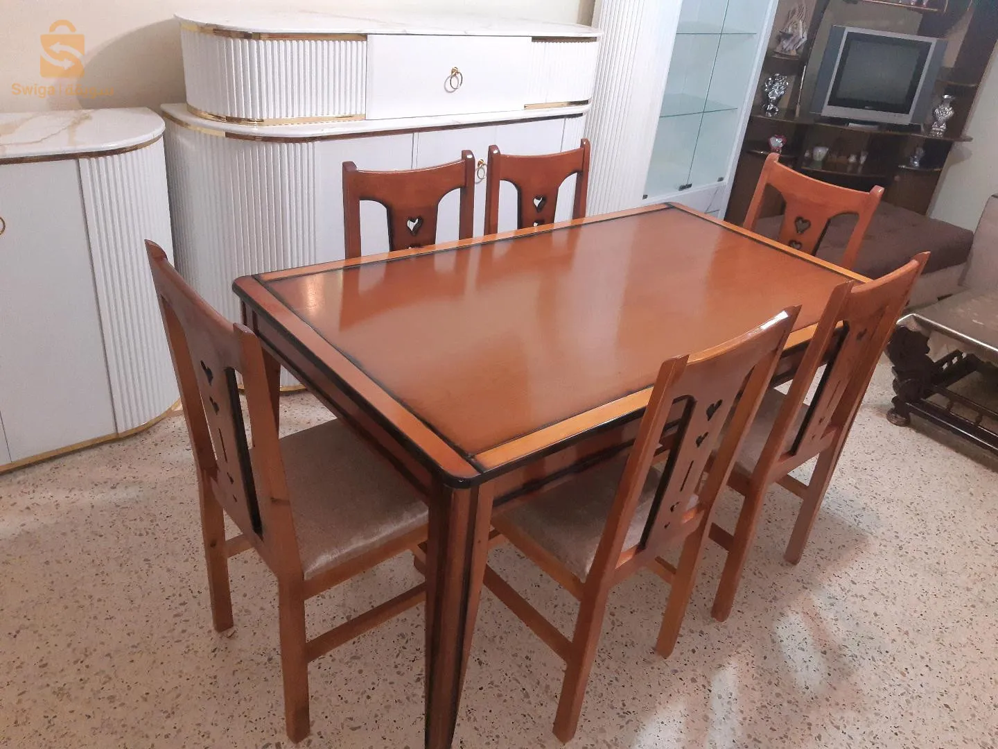 صناعة الطاولات