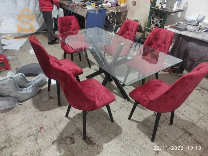 طاوله الطعام