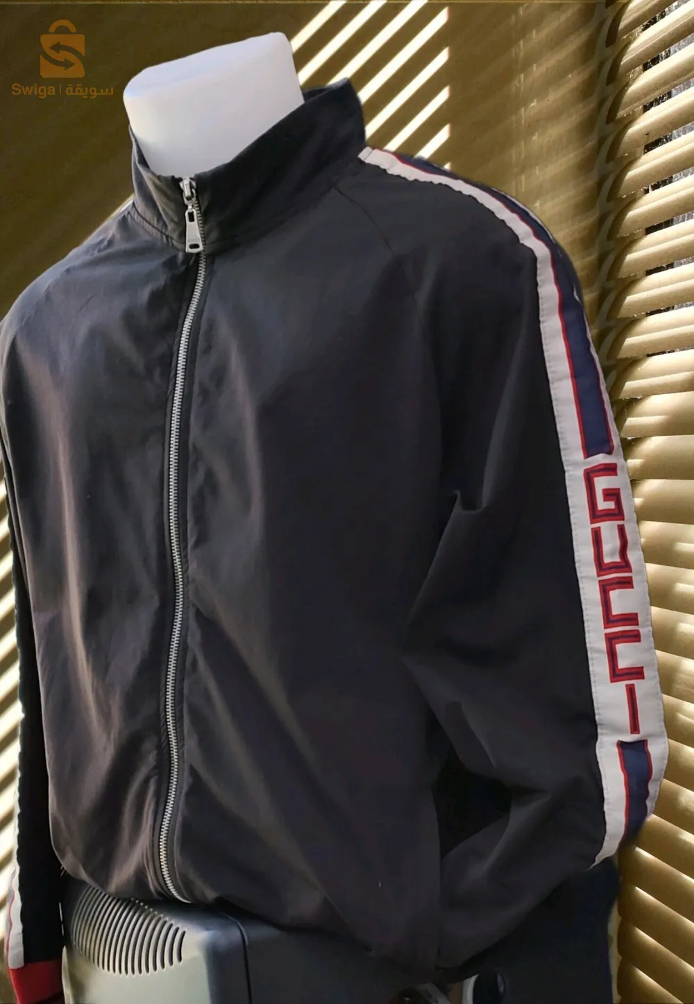 بدلة  كاملة ععيار جرسي علامة غوتشي
الصنع إيطالي 🇮🇹
المقاس: xxl