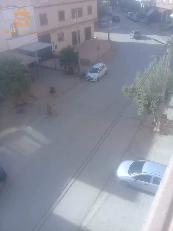 منزل للبيع في تلمسان اوجليدة طلعة تع كندور منطقة تجارية