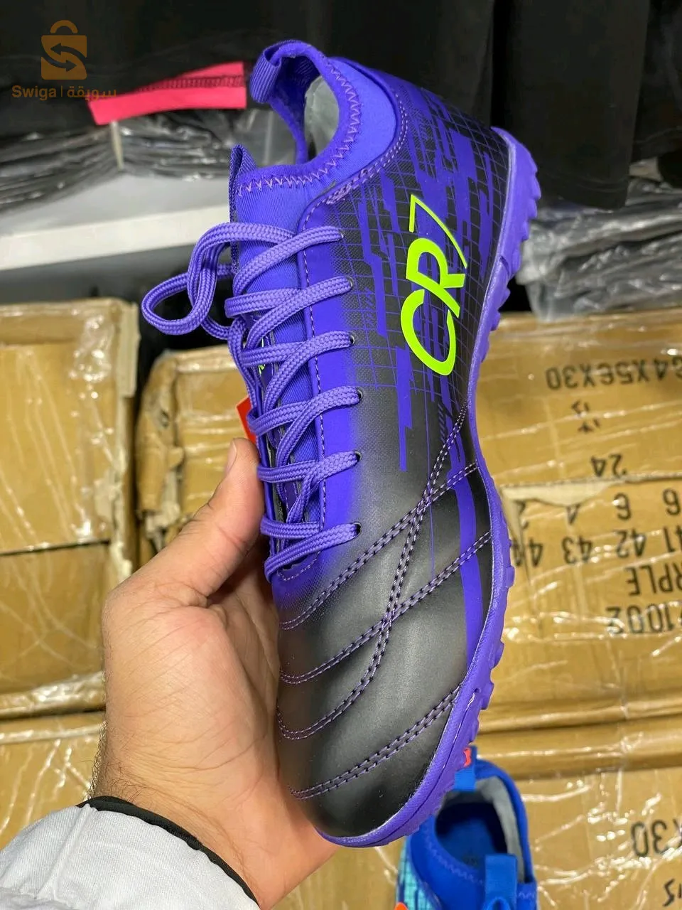 حذاء رياضي sans crampons CR7 Nv model 1
