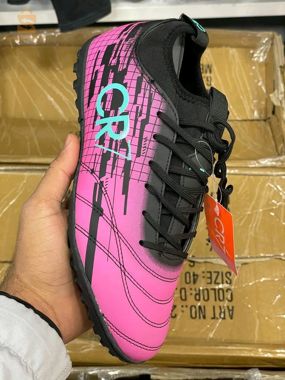 حذاء رياضي cr7 crampons Nv model اللون الاسود غير متوفر