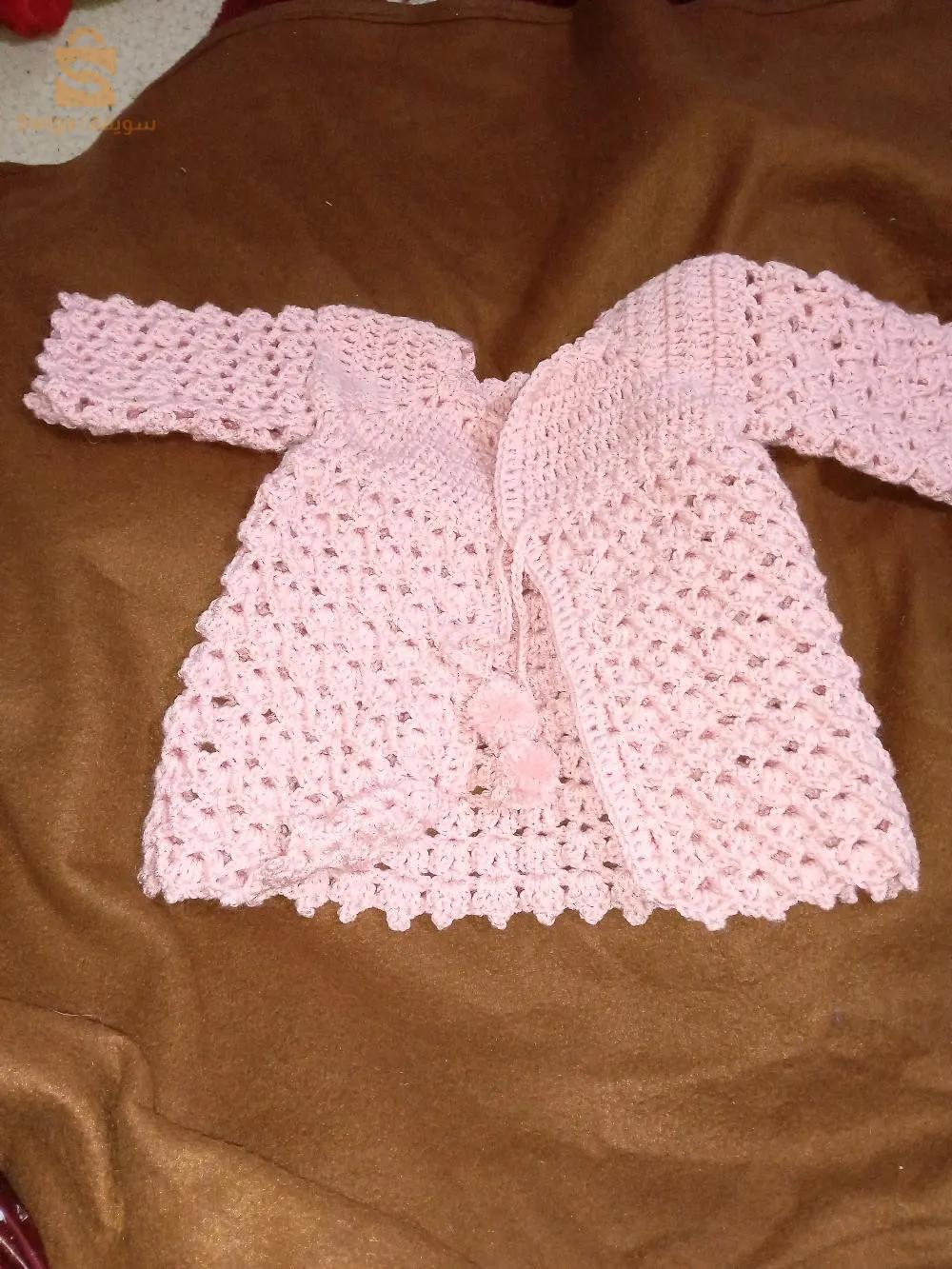 إكسسوارات وفساتين بنوتات بالكروشيه