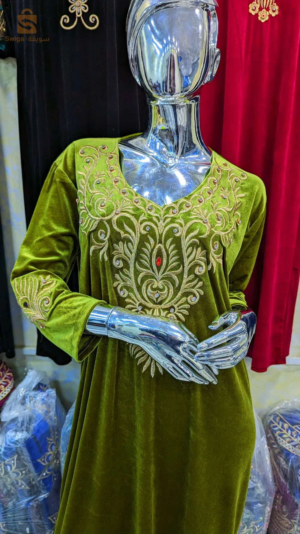 ورشة لبيع القندورة بلجملة