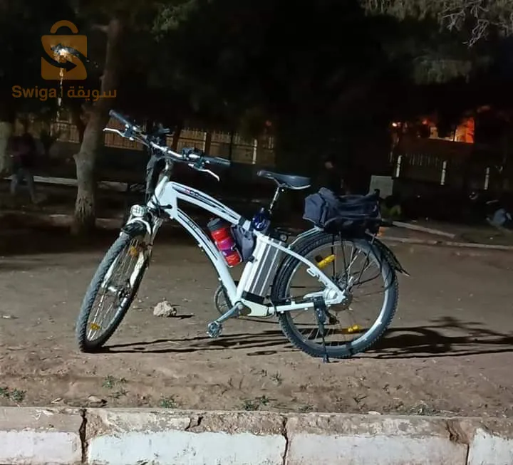 دراجة كهربائية في حالة جيدة 26
البطارية تشد 17 كلم