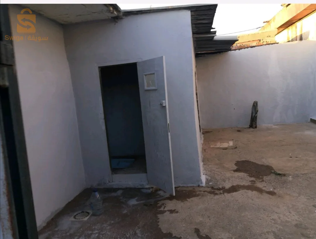 دار أرضي للبيع