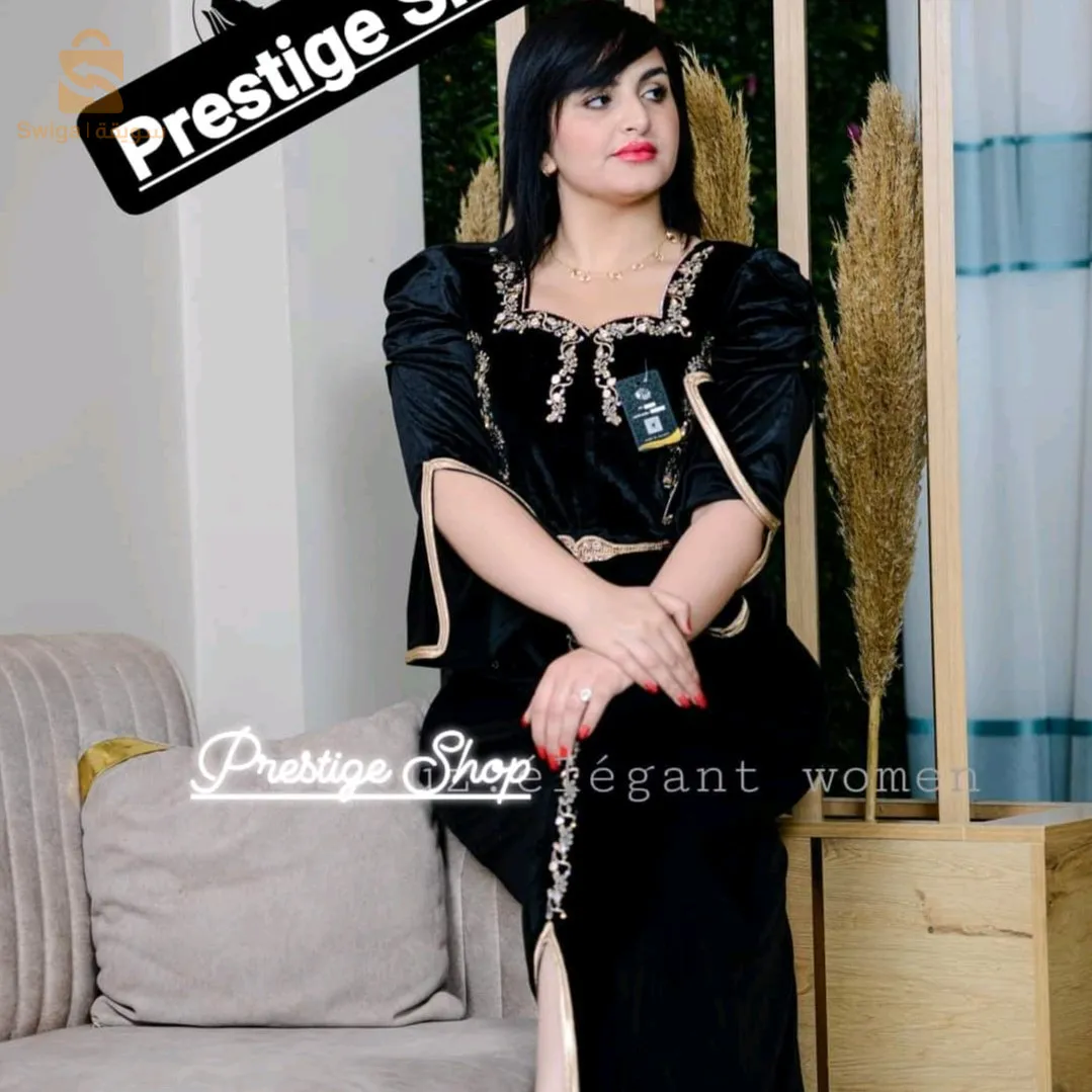 ✅دائما مع الأناقة  التي تبرز جمالك ❤تمتعي سيدتي و كوني ملكة في مناسباتك👑معا
👑قفطان___شيك❣
⚜️تيسي:قطيفة روايال450غ✅
⚜️لي طاي:L.xl.xxl
⚜️الألوان متوفر الى في أسواد✅
⚜التوصيل متوفر 58 ولاية الدفع عند الاستلام✅
⚜️للمزيد من المعلومات تواصل معنا عبر مسنجر👇او 
 الهاتف
رقم الهاتف ☎️[0552331830]
❤مرحبا بكم نحن في الخدمة لطلب او الاستفسار يرجى التواصل مععنا❤