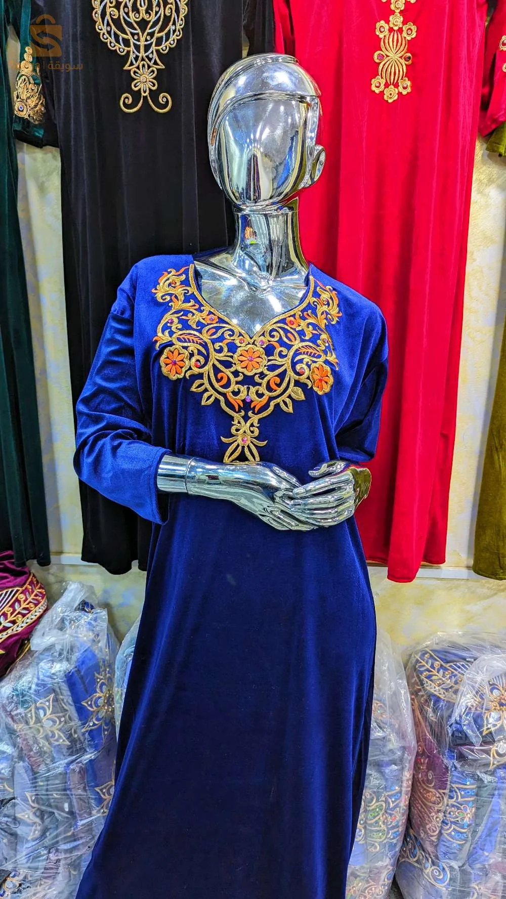 ورشة لبيع القندورة بلجملة