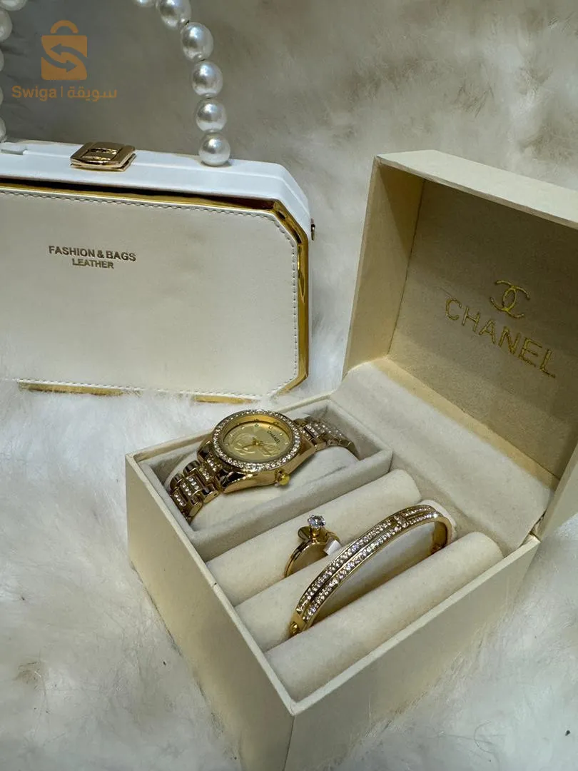 عرض تشكيلة من السعات الانيقة