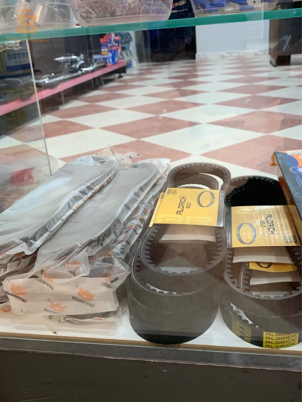 بيع قطع الدراجات النارية