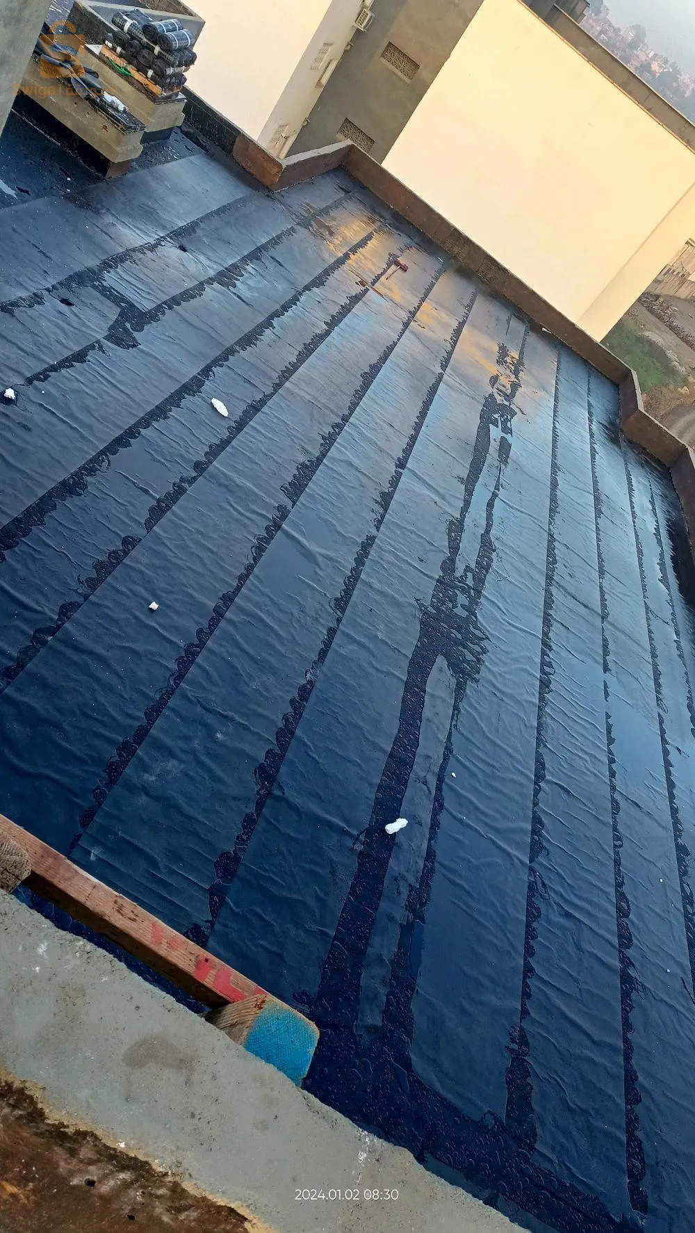 تغليف جميع انواع اسطح المنازل مرحبا بالجميع خبرة 13 سنة في ميدان العزل