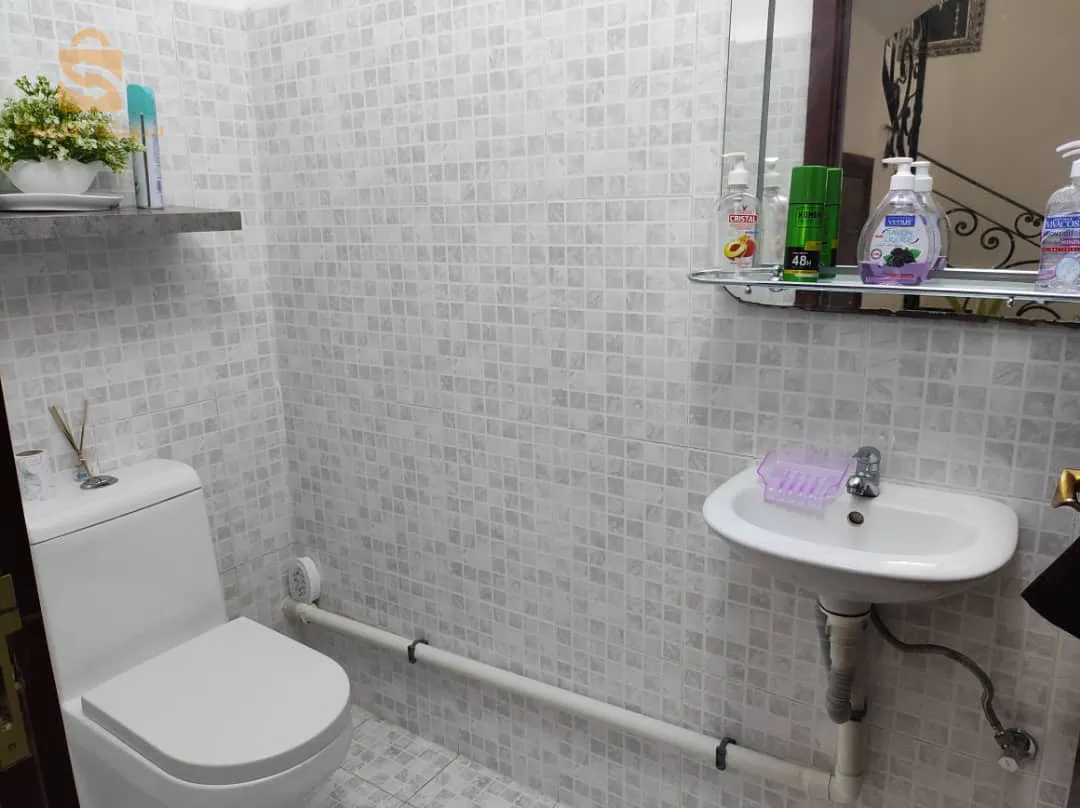 loue magnifique triplex possibilité de louer par. mois minimum 02 mois