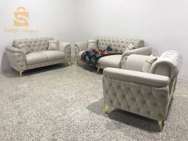 كراسي طاولات ارائك