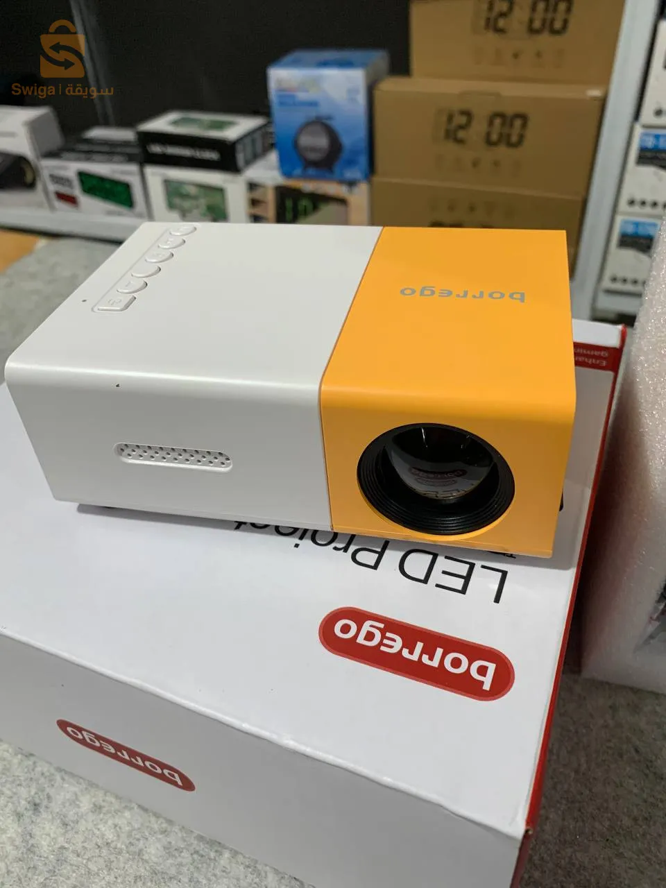 mini projector 4k 
1080p
prix chbb bzff