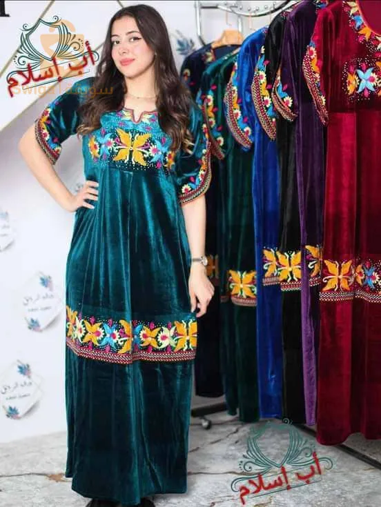 ملابس نسائية