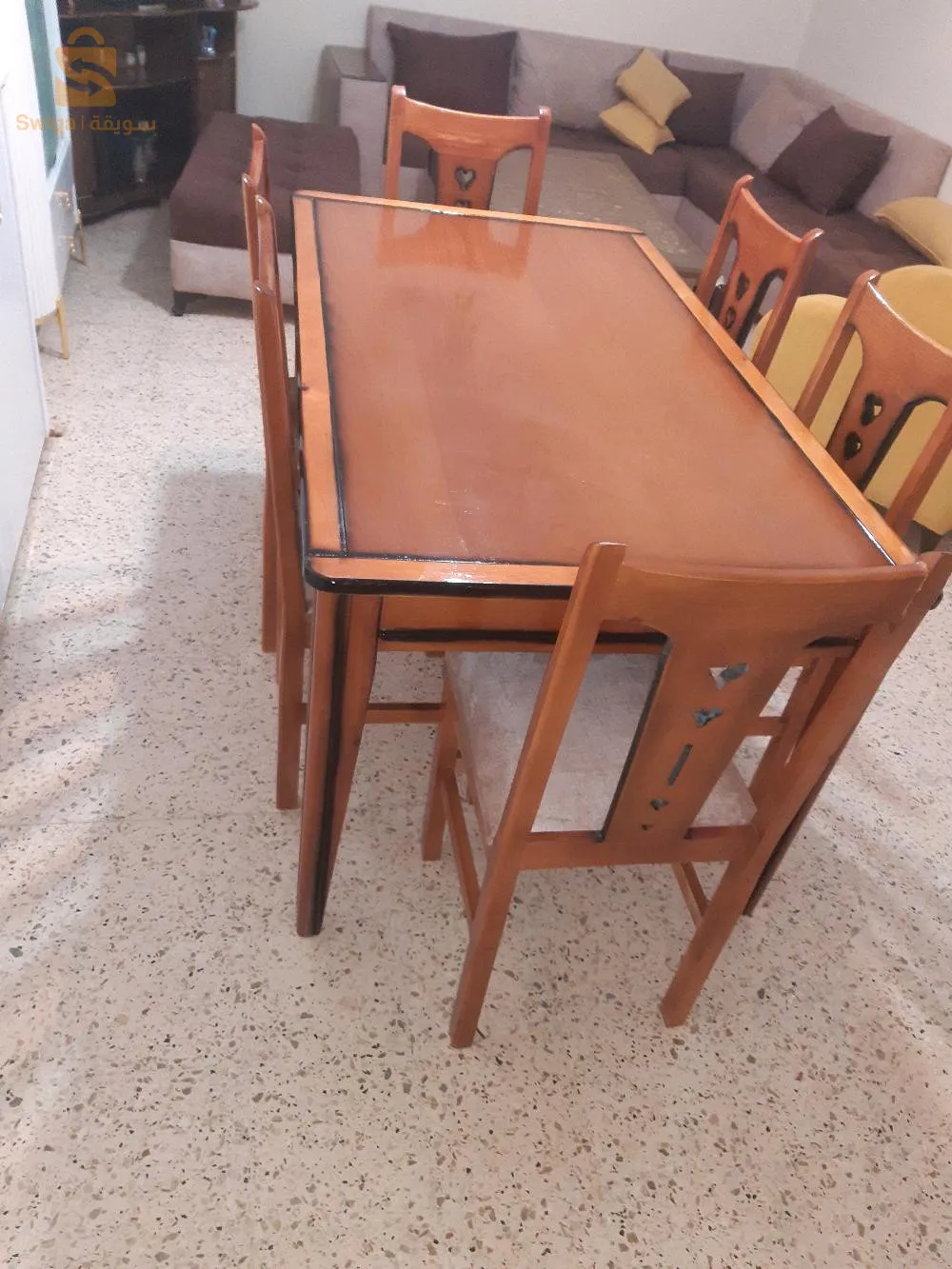 صناعة الطاولات
