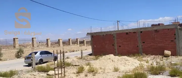 بيت للبيع كركاس طالعين لحيوط مقابلة طريق حي الميزاب فو الآثار تبسة 
المساحة 100 متر 
المهتم يتصل 0668896063