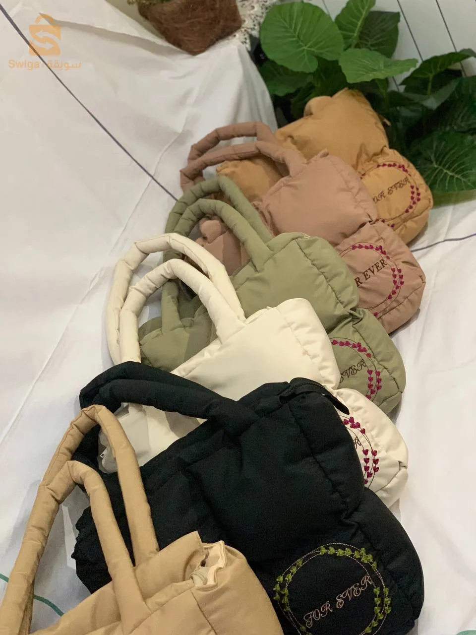 حقيبة نسائية مضادة للماء