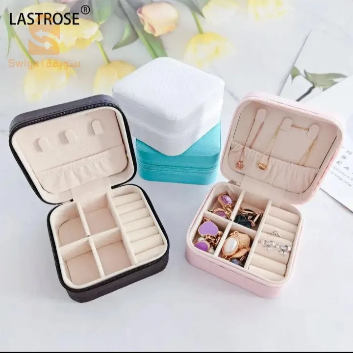 Accessories box, accessories holder