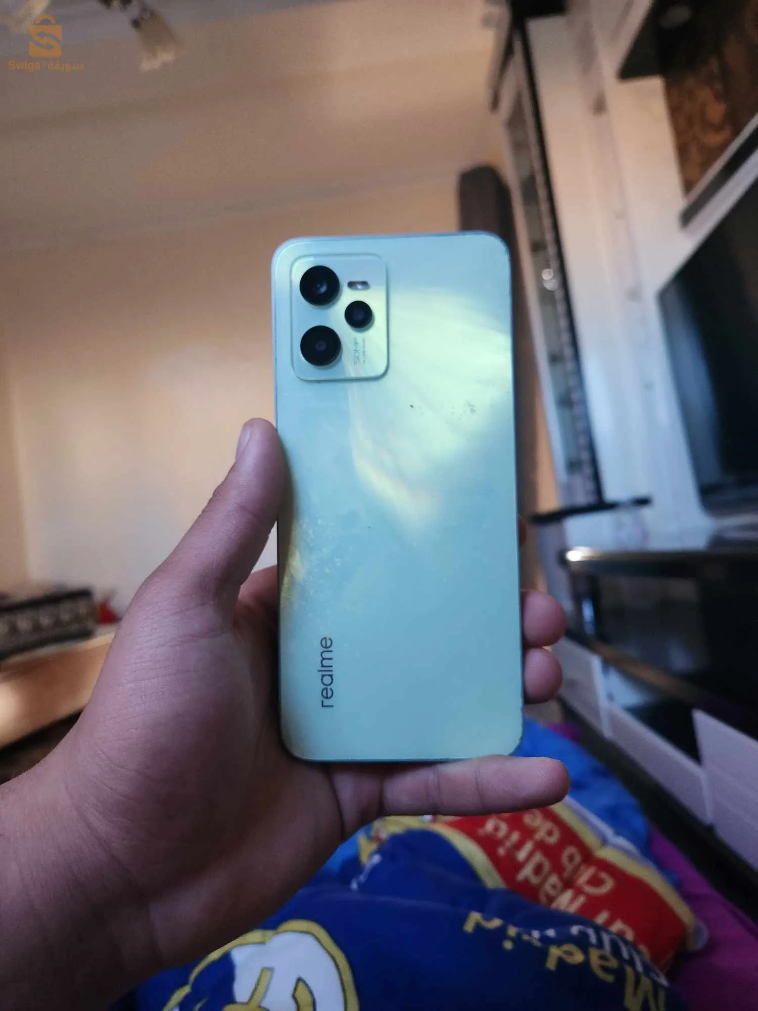 realme C35
