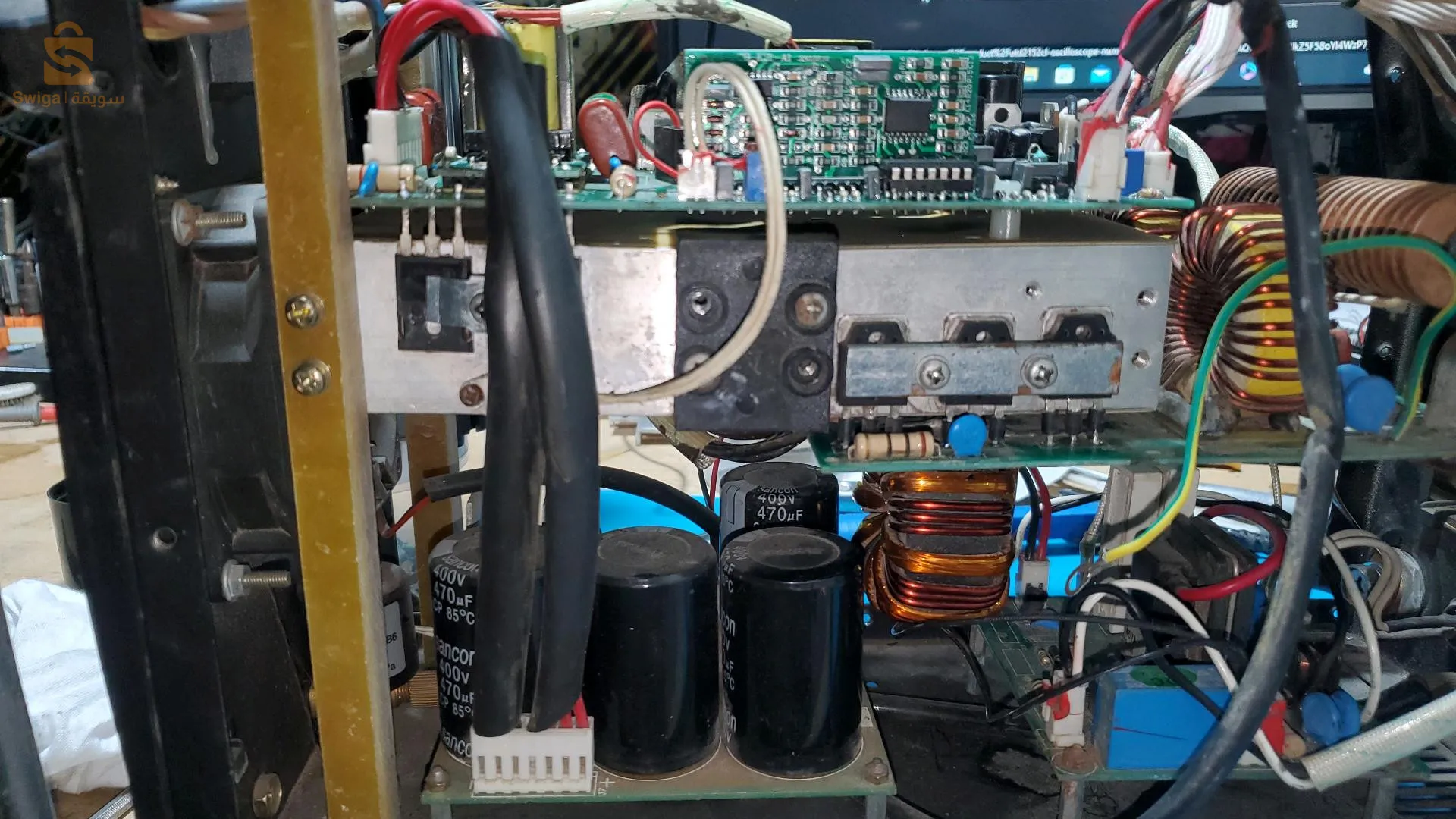 Réparation de machines à souder portatives et semi-automatiques et d'équipements électroniques