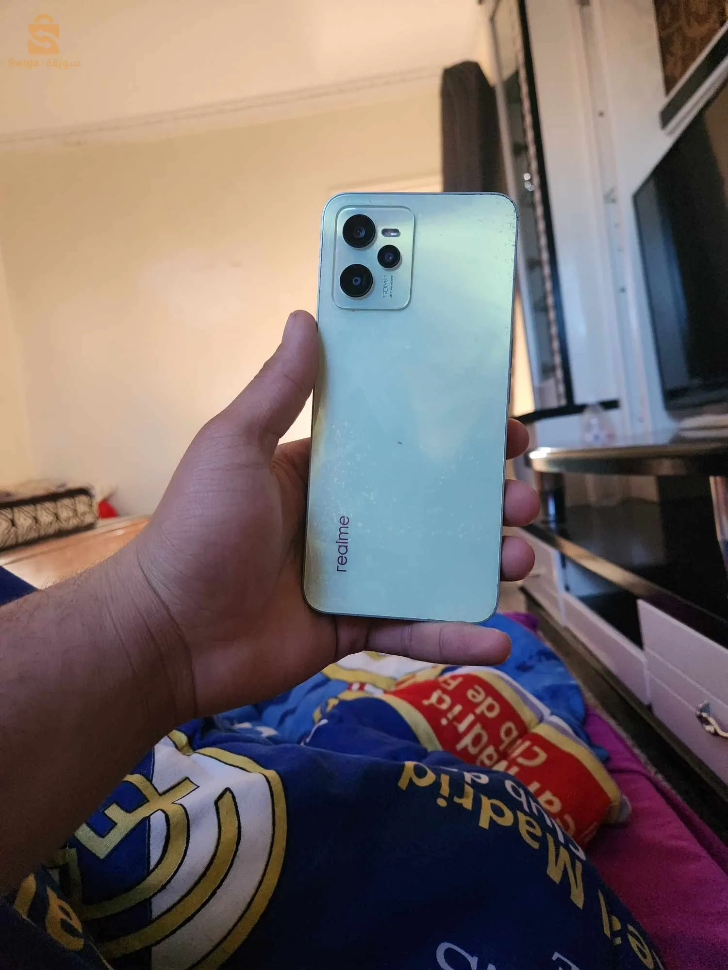 realme C35