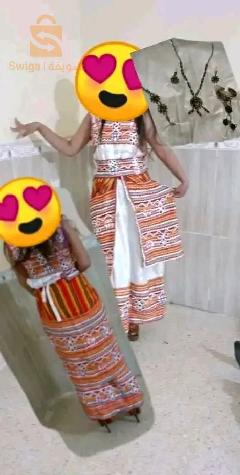 تصدير للبيع فيها قفطان قبايلي نايلي وطبق الحنة