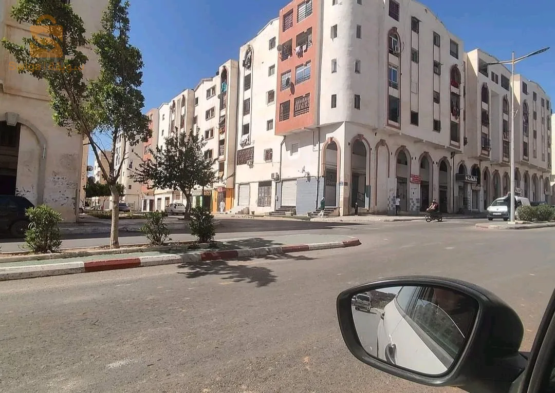 Commercial shop for sale