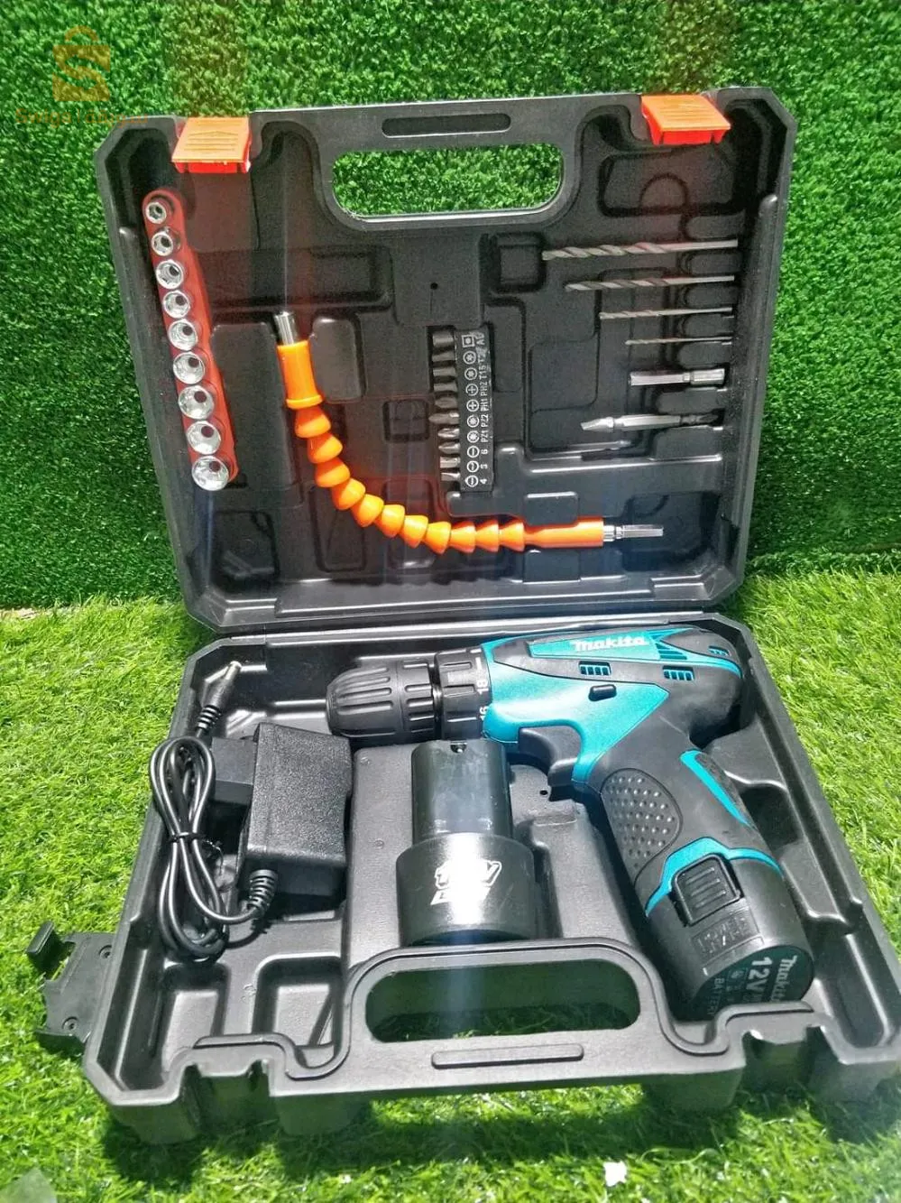 Nv Visseuse makita 12v avec accessoires $🤍🤍
