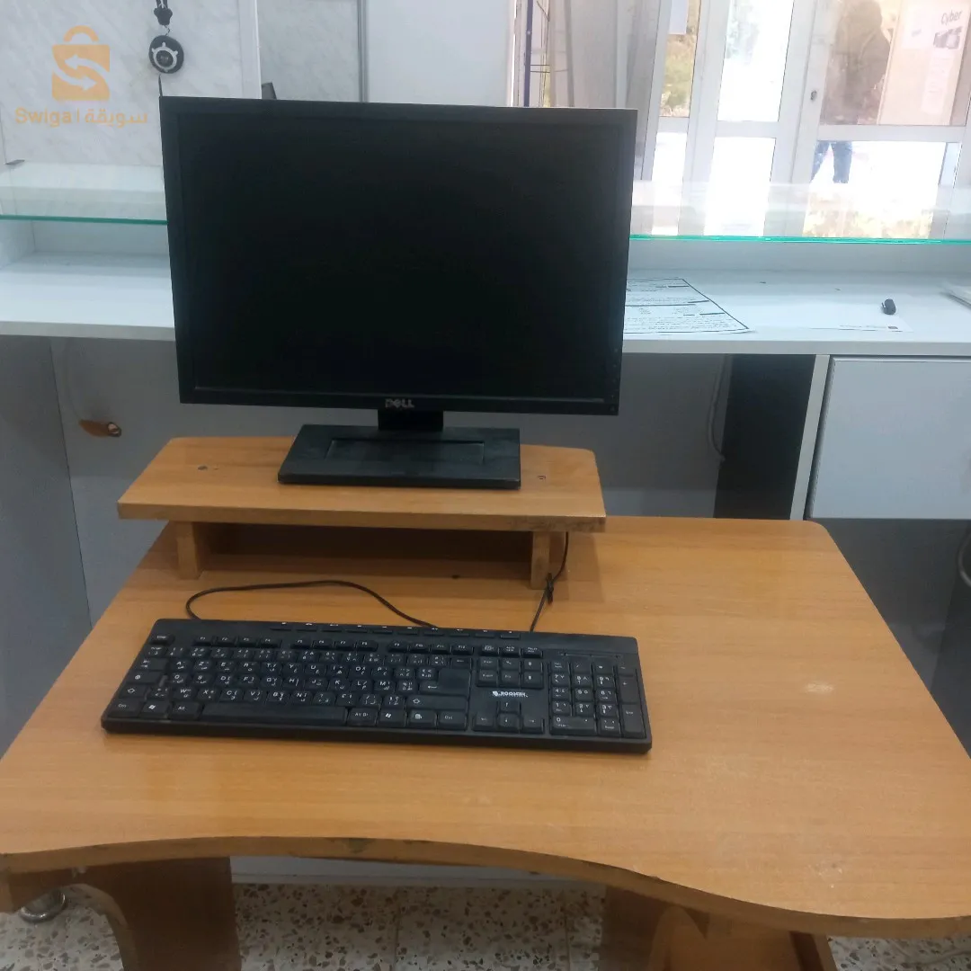 vent plusieurs article bureautique photocopieuse. imprimante . micro. relieuse ....et affaires scolaire avec des prix raisonnables pour des raisons d'amenagement