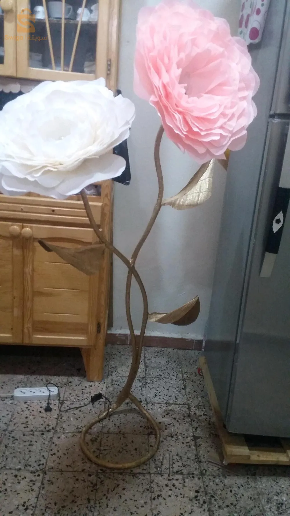 الوردة العملاقة المضيئة