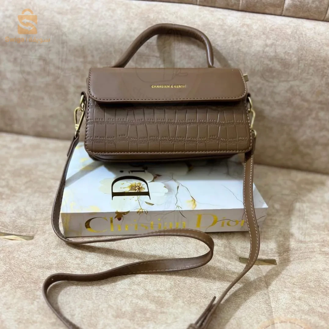 حقيبة يد متوسطة الحجم بجودة عالية وأسعار تنافسية