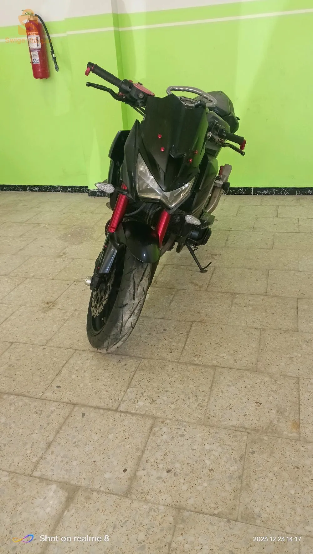 سلام عليكم خوتي Kawasaki z8oo جديدة