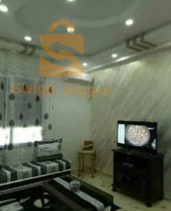 1000 maître carré
Bâti 400
12 chambres / 2 salons
3 cuisines / 2 salles de bains + WC / 2 garages / 3 jardins / un puits / une cend d'eau / térace / 27 m façade /
Deux façades / gaz/elct/eau/internet