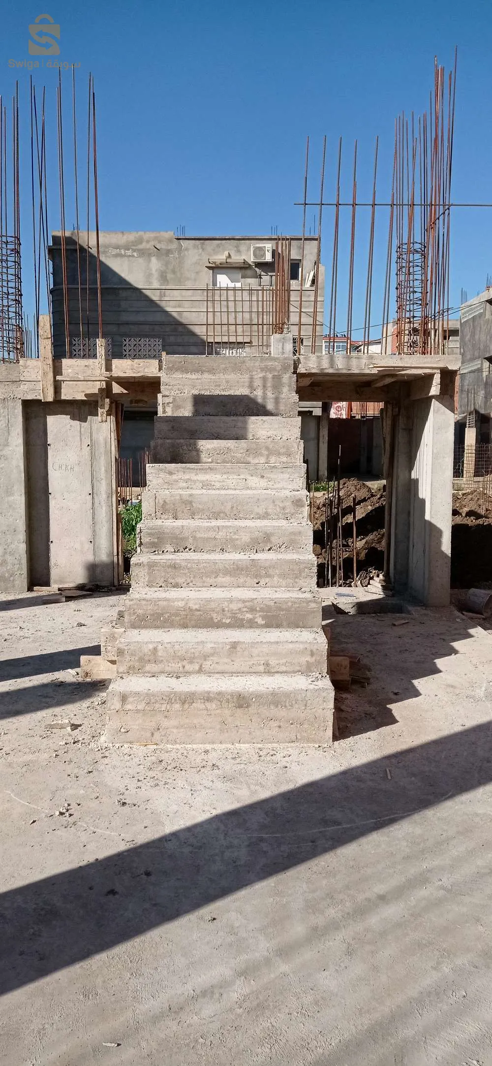 مقاول اشغال البناء