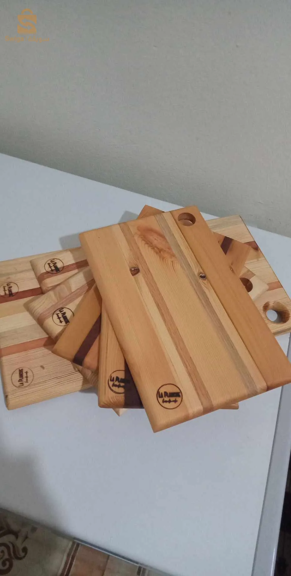 plateau de service, plancha à découper porte-pot de fleurs...