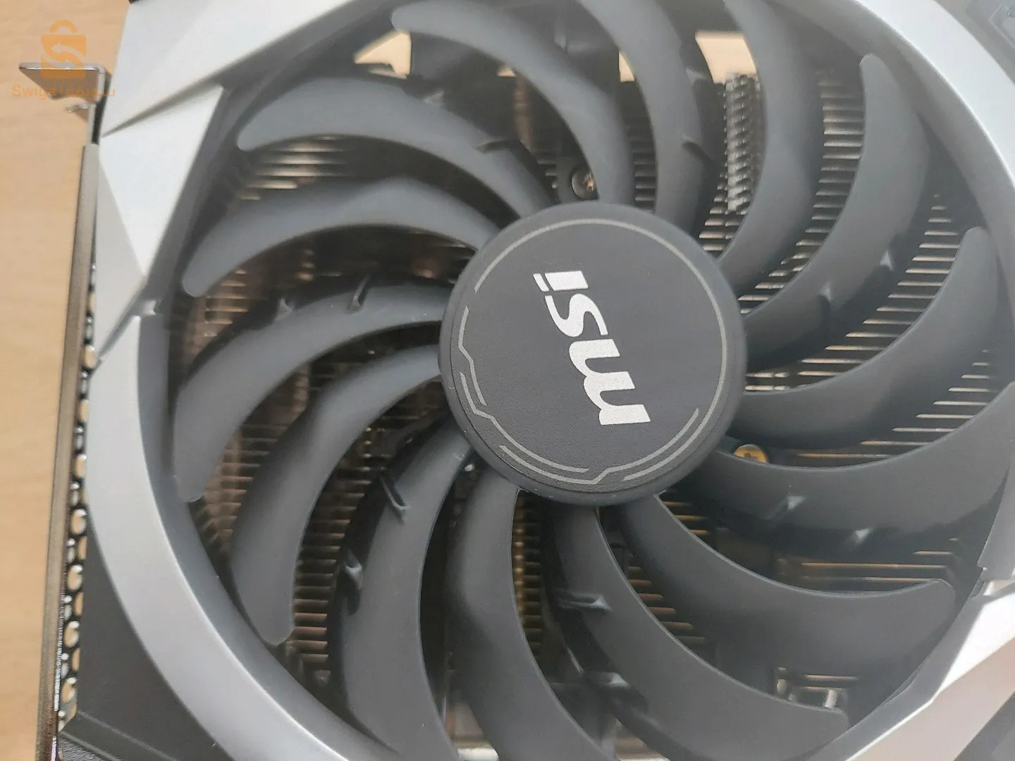 بطاقة شاشة rx 7600 mech 2x version oc