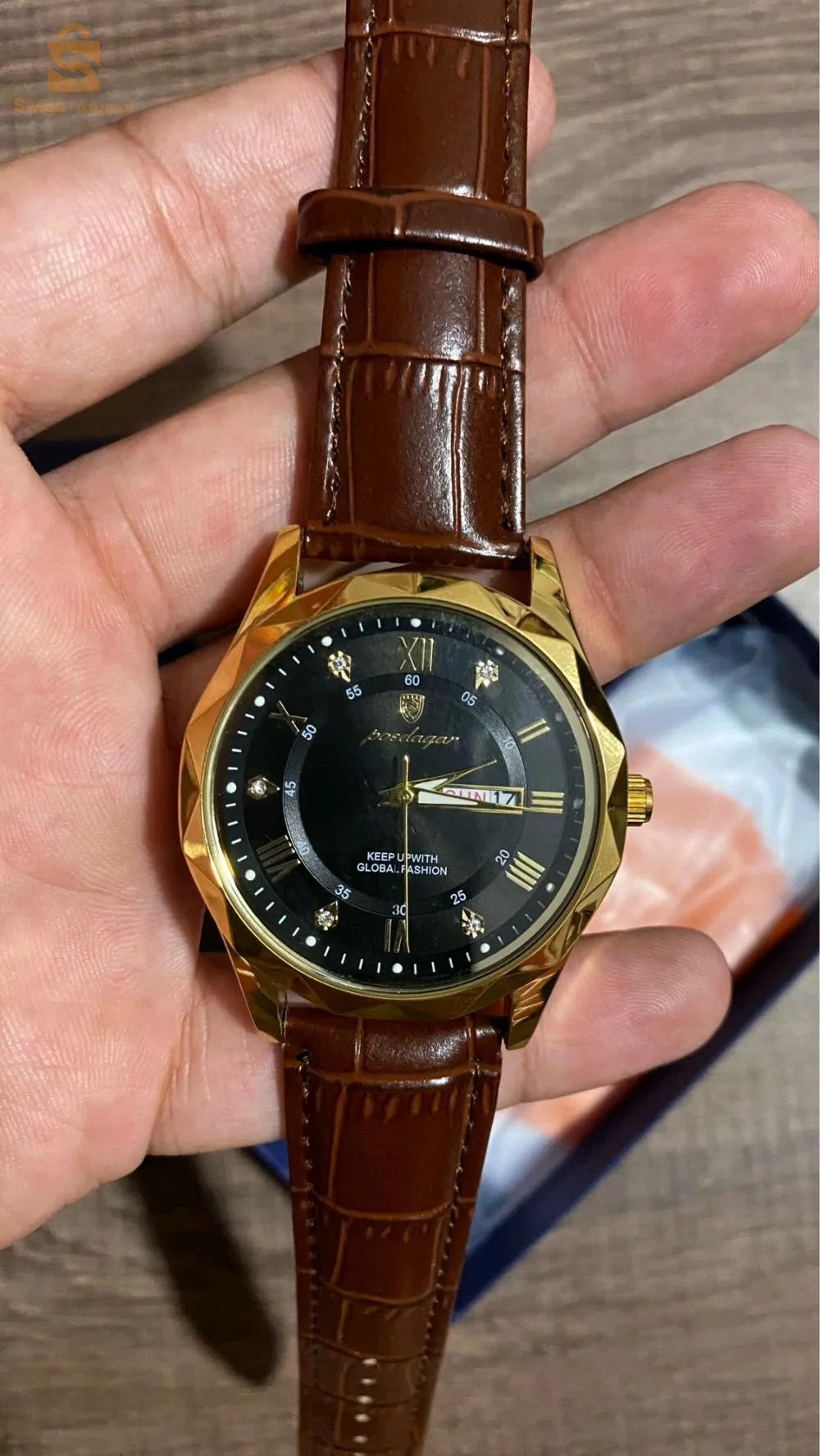 ساعة اصلية عالمية