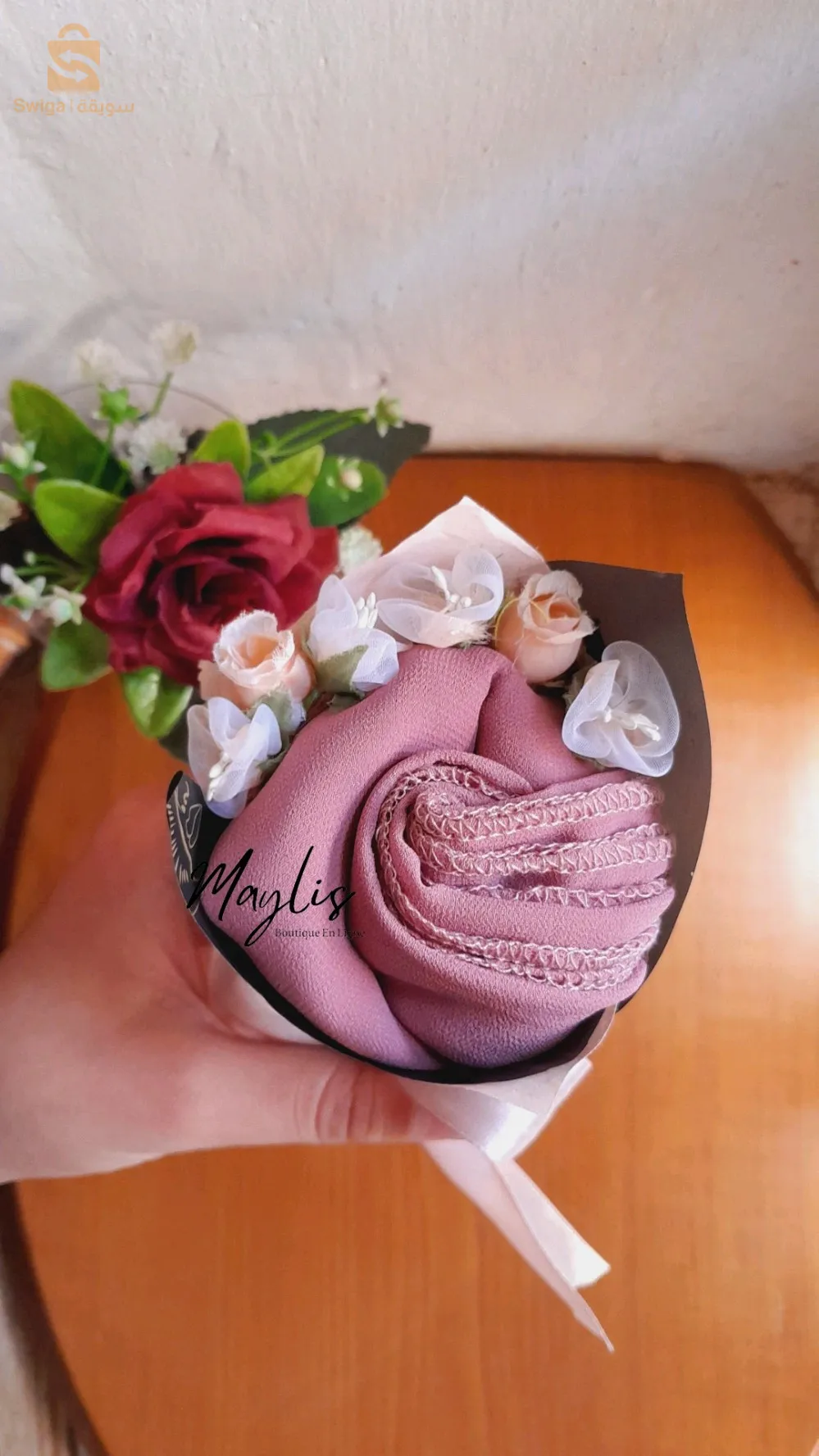صنعت بحب لتهدى لكم بحب ✨🩷