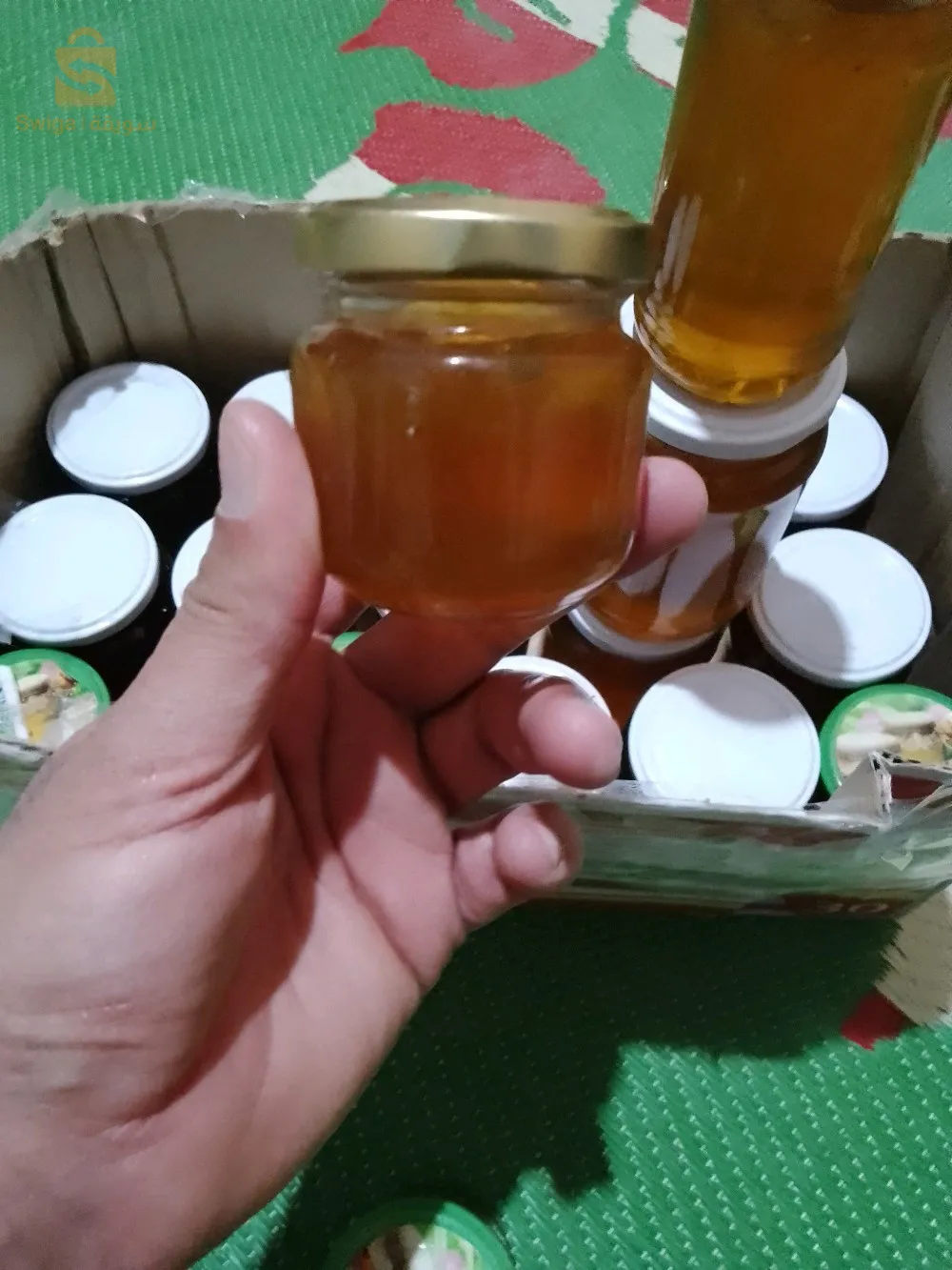 بيع عسل طبيعي جملة وتجزئة